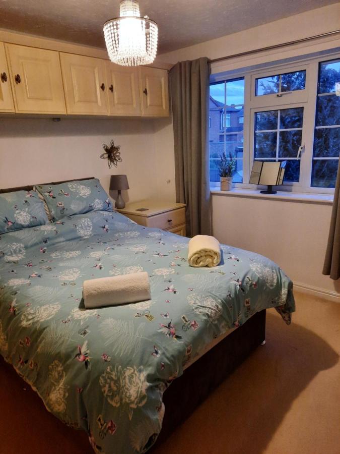 Redmire - 2 Bed 1St Floor Flat Overlooking Green Appartement Darlington  Buitenkant foto